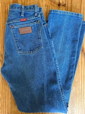 Made in the USA 100% cotton WRANGLER Jeans Straight Leg